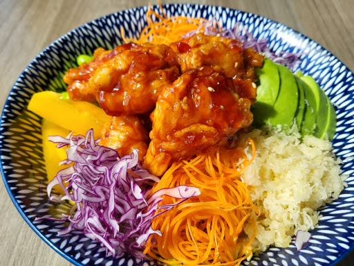 Poke bowl poulet général tao / General Tao Chicken Poke Bowl